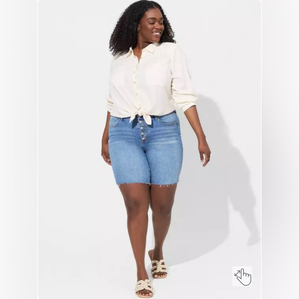 Torrid Madison Linen Button Up Long Sleeve Shirt.